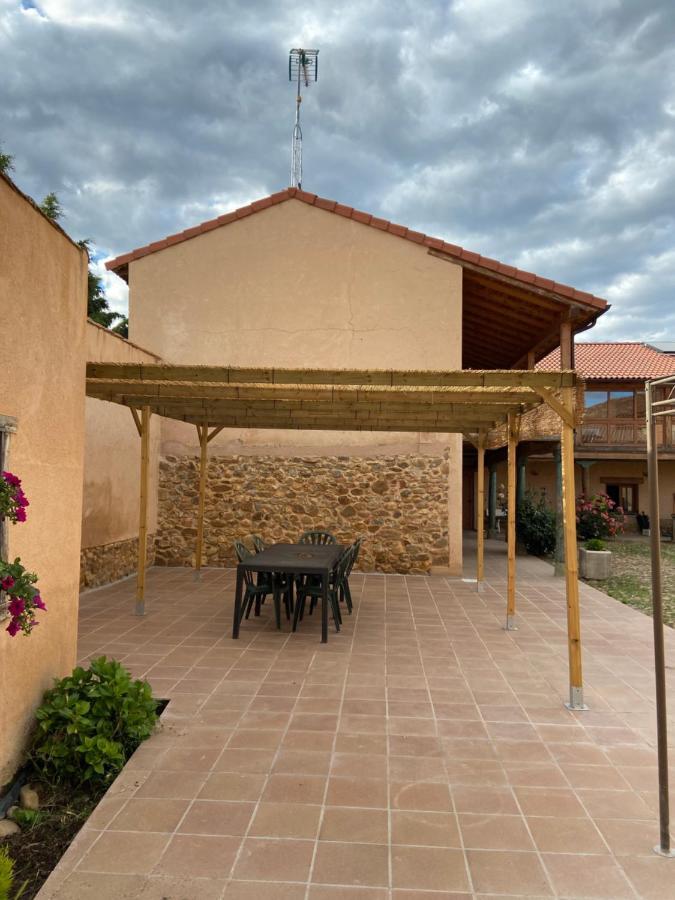 Casa Villa Franca Llamas de la Ribera ภายนอก รูปภาพ