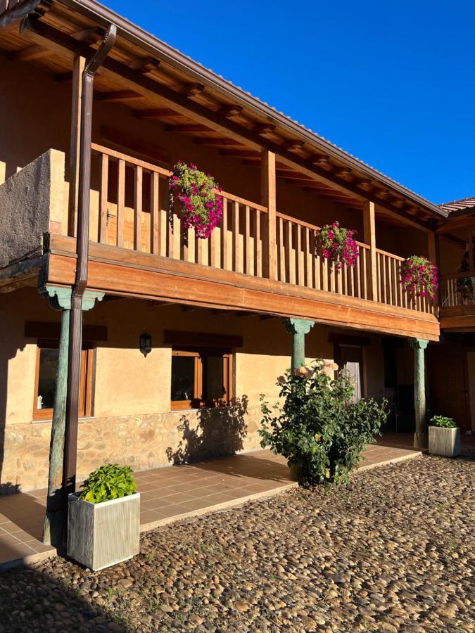 Casa Villa Franca Llamas de la Ribera ภายนอก รูปภาพ