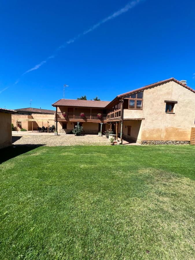 Casa Villa Franca Llamas de la Ribera ภายนอก รูปภาพ